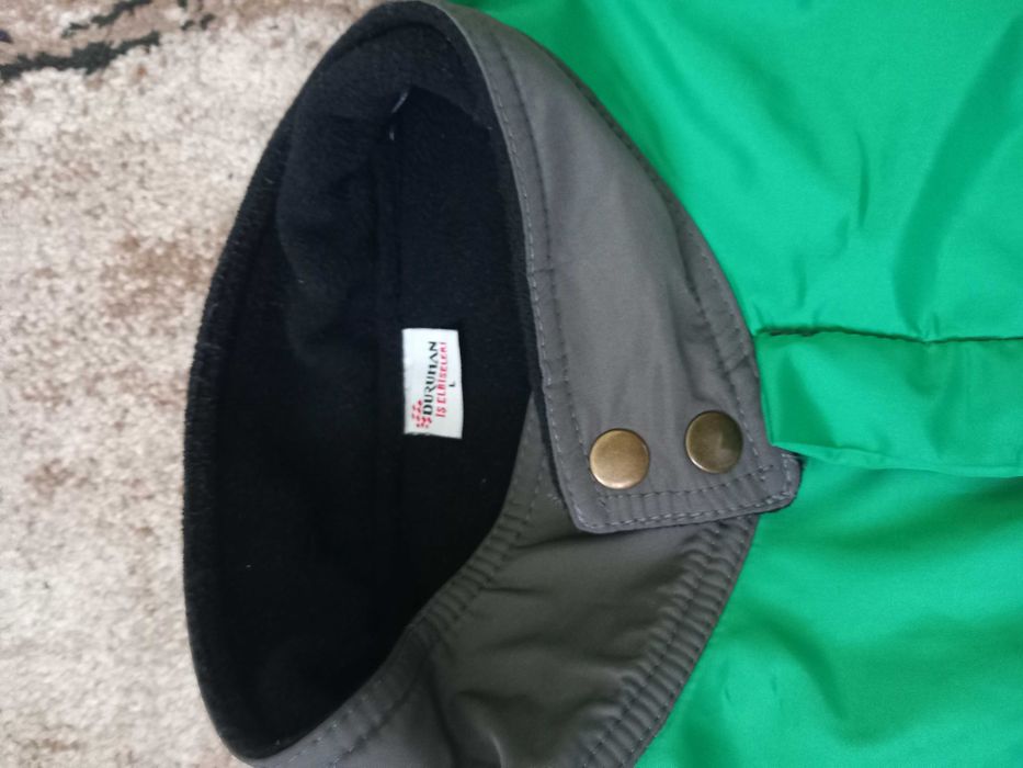 Комбінізон зимовий,колірхакі із зеленими вставками.