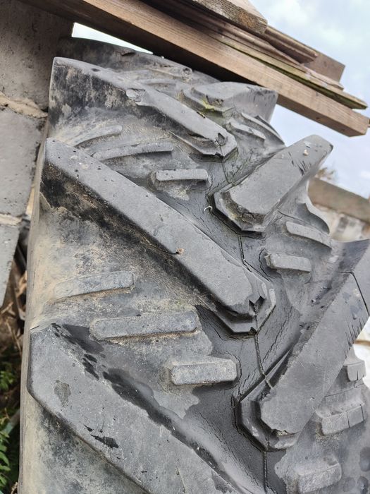 Komplet opon Pirelli 12.4 R20 wznacniane okazja MTZ Belarus Białoruś
