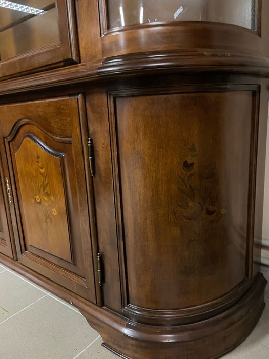 Piękna Stylowa Włoska Witryna/Kredens Gięte Szyby Intarsje