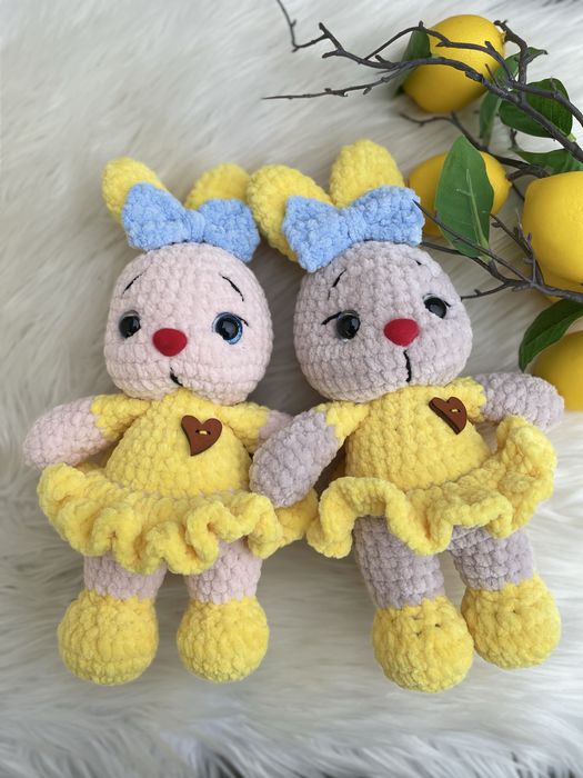Іграшка зайчик гачком.Плюшева ручна робота амігурумі