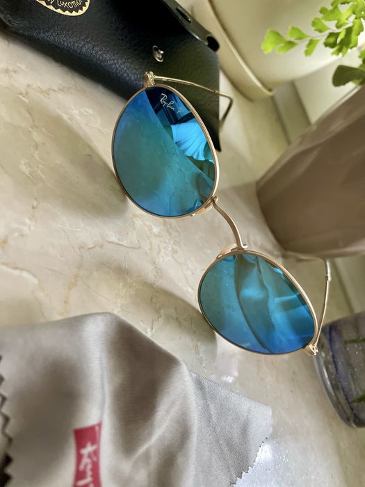 Солнцезащитные очки Ray Ban