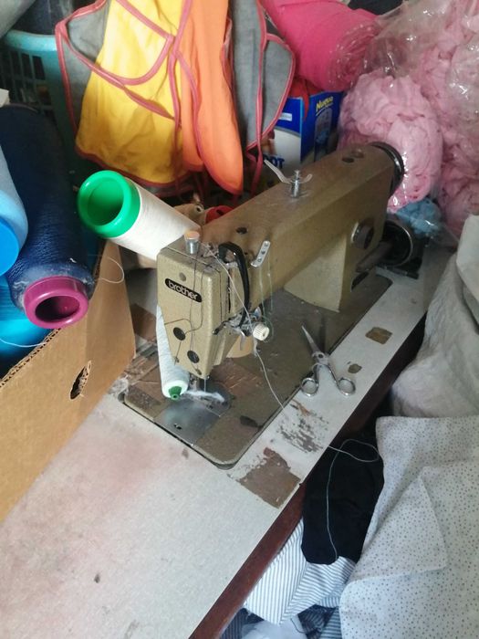 Maquina de costura