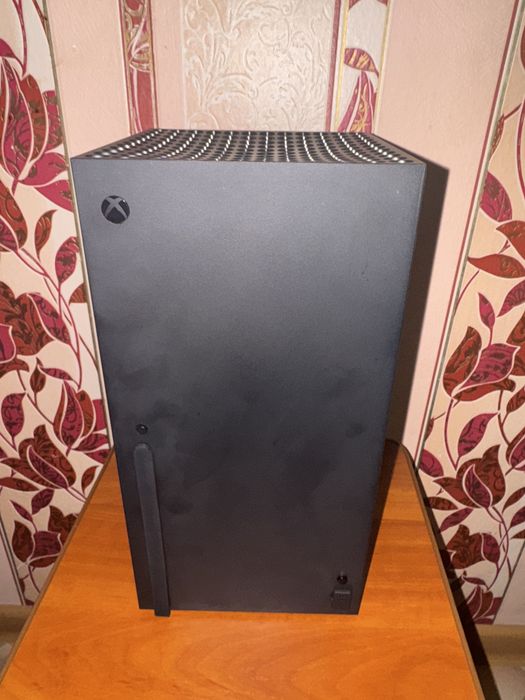 Xbox Series X офіційний, повний комплект.