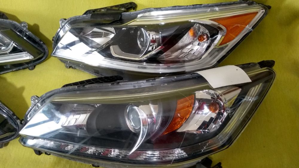 Фара фонарь Honda Accord  Accord Coupe 2013 - 15  2016 - 17  USA