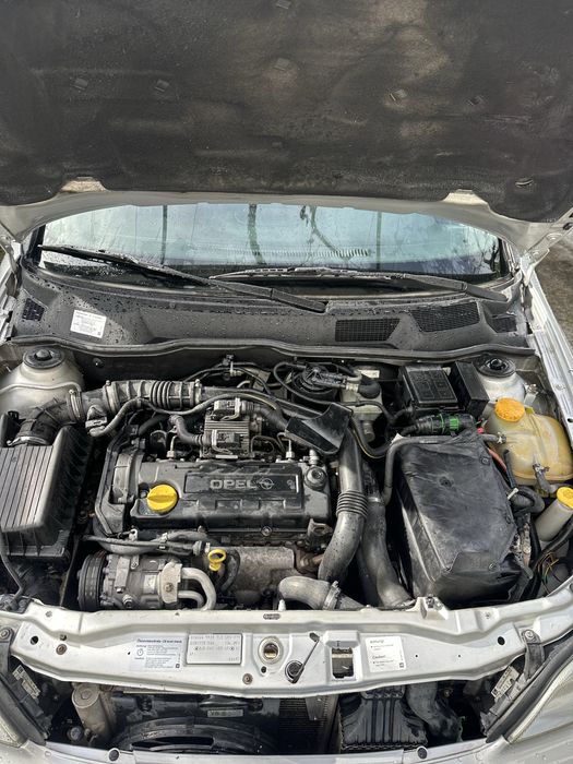 Opel Astra, Ano 2001