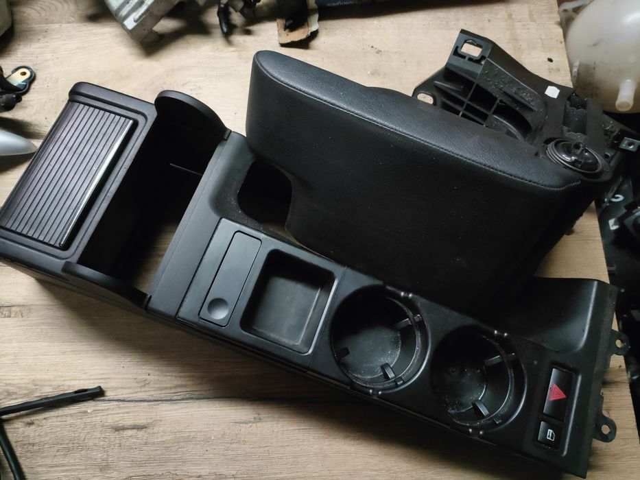 BMW E46 lift sedan podłokietnik + tunel