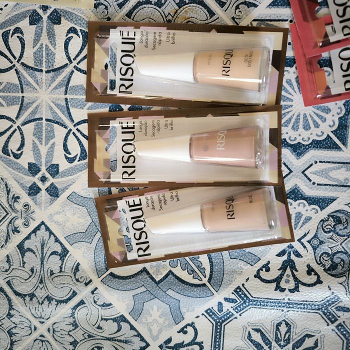 Esmalte verniz risque brasil