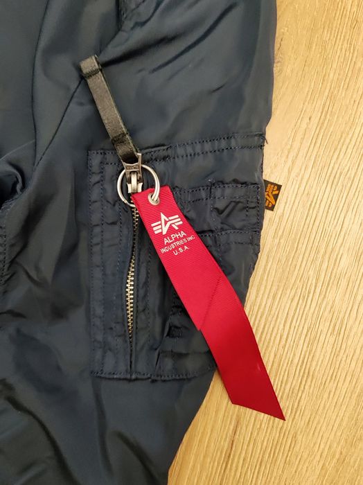 Alpha Industries damska granatowa kurtka bomberka w rozmiarze S