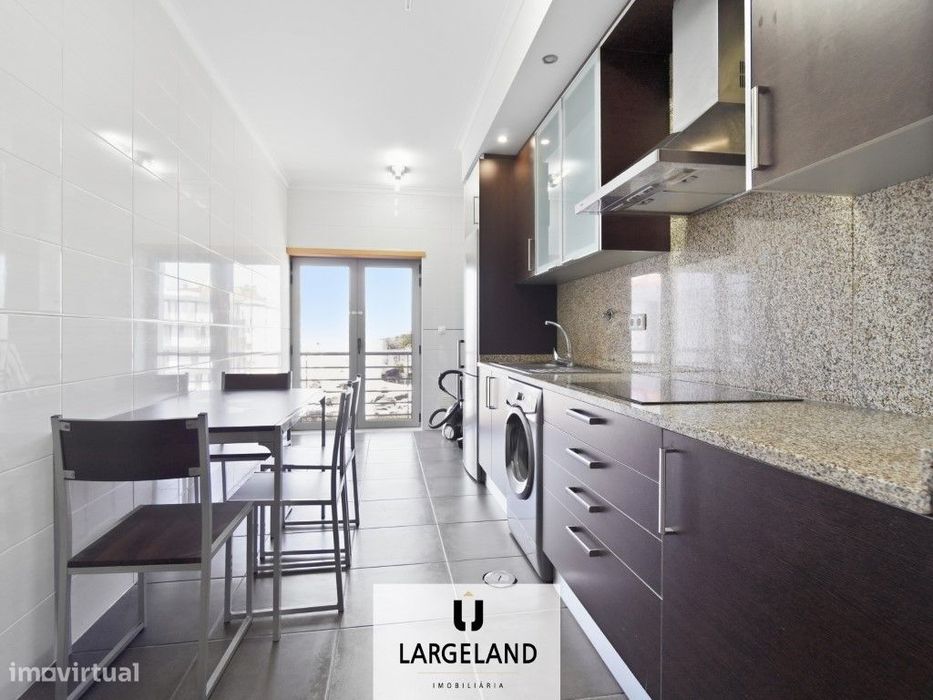Apartamento T2 Duplex Zona Glicínias, Aveiro