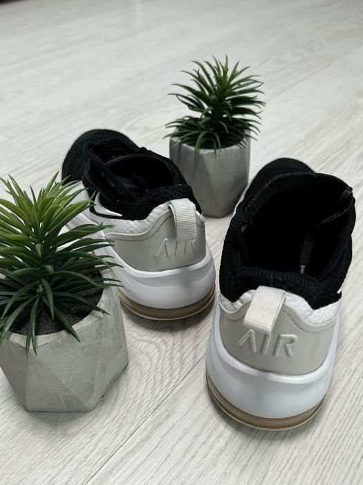 Кросівки nike air max motion 2