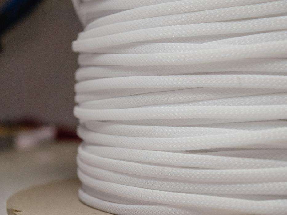 Sleeving para cabos de computador (4mm)