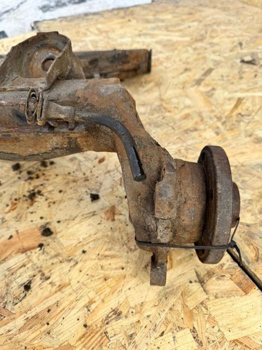 Важіль задній лівий Volkswagen T4 2.5 1990-2003