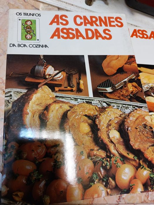 Conjunto de 8 livros de receitas "Os Trunfos da boa cozinha"  

V