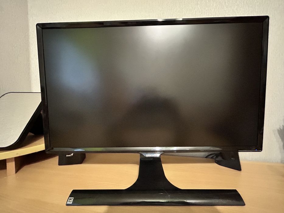 Монітор Samsung 24”