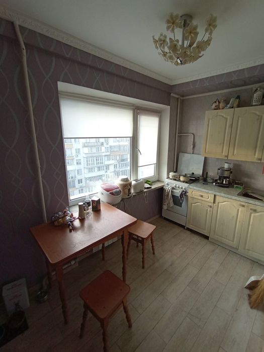 Здається 1-а квартира.м.Лісова.