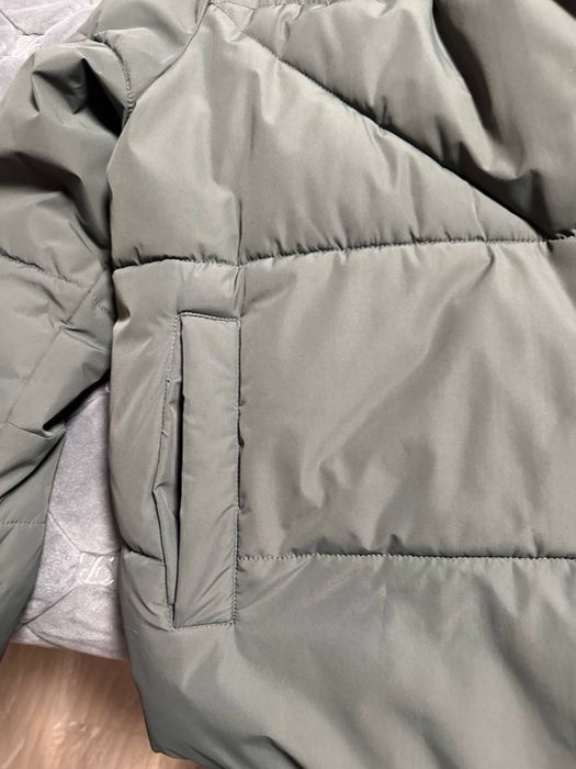 Продам курточку Reserved