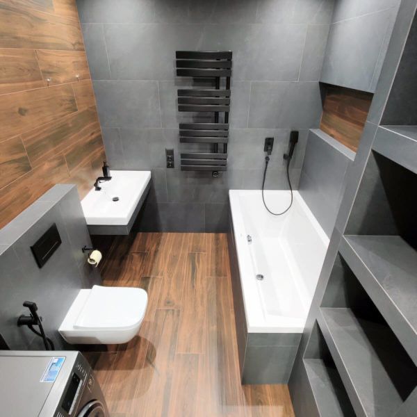 Укладання плитки , Плиточник