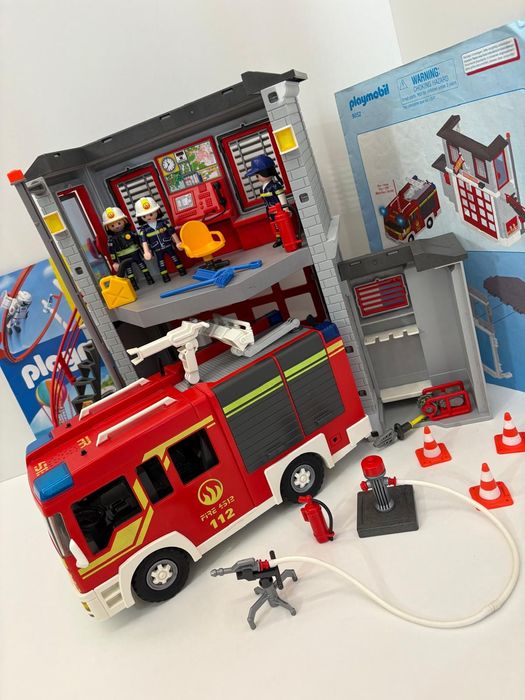 Playmobil 9052 City Action Set remiza wóz strażacki