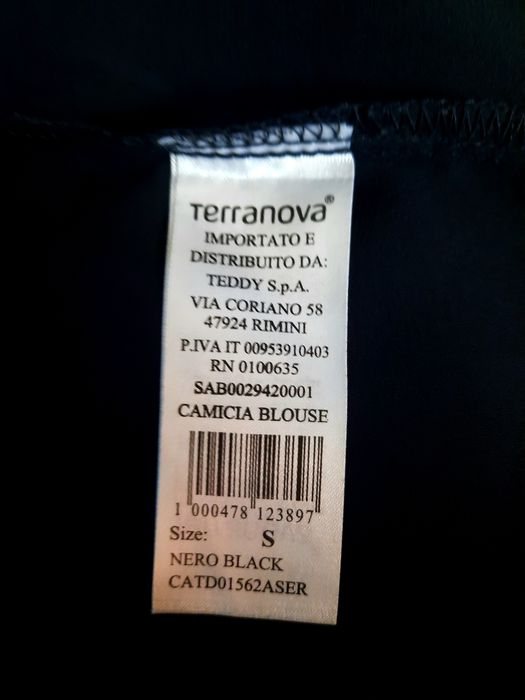 Чорна блуза Terranova