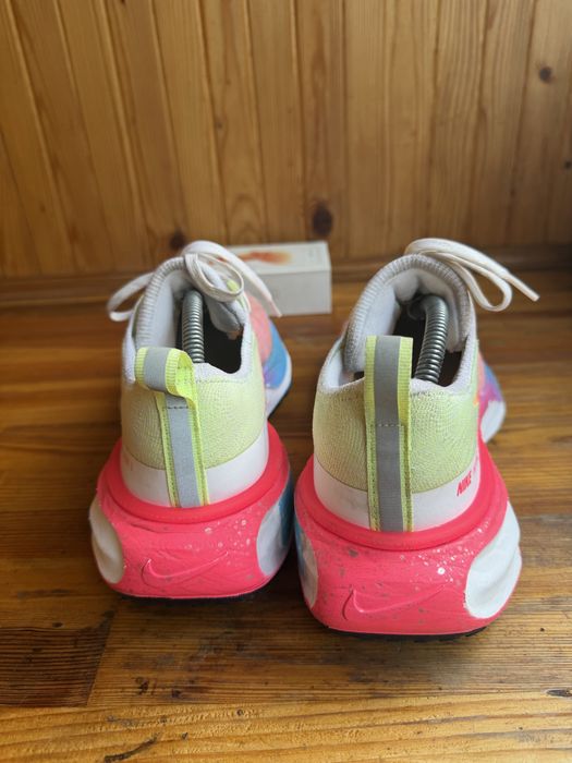 Кроссовки Nike ZoomX Invincible Run Flyknit 3