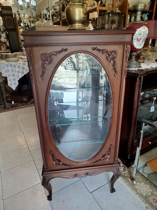 Móvel  /  Vitrine