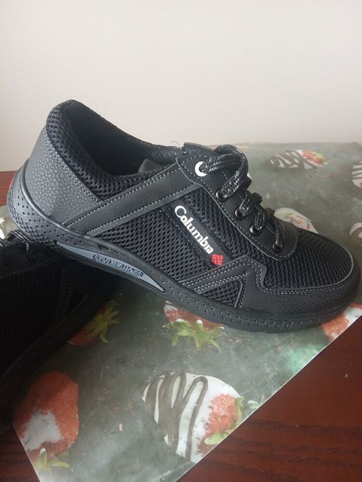 Нові кросівки 40,41 р