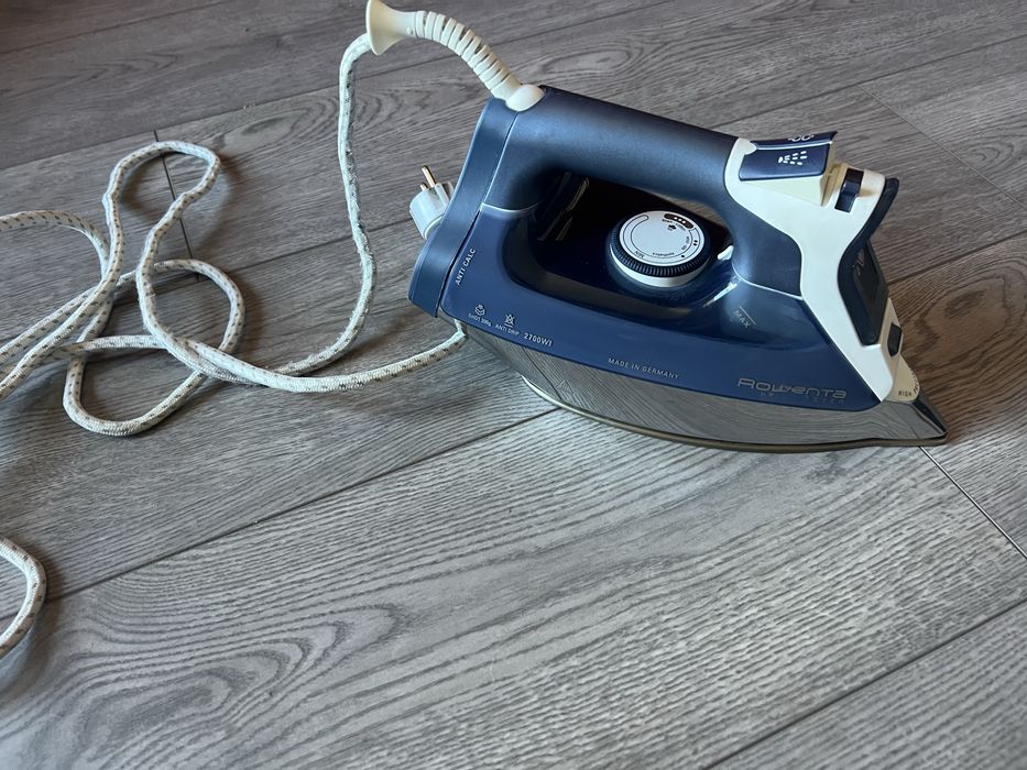 Ferro engomar Rowenta 2700W