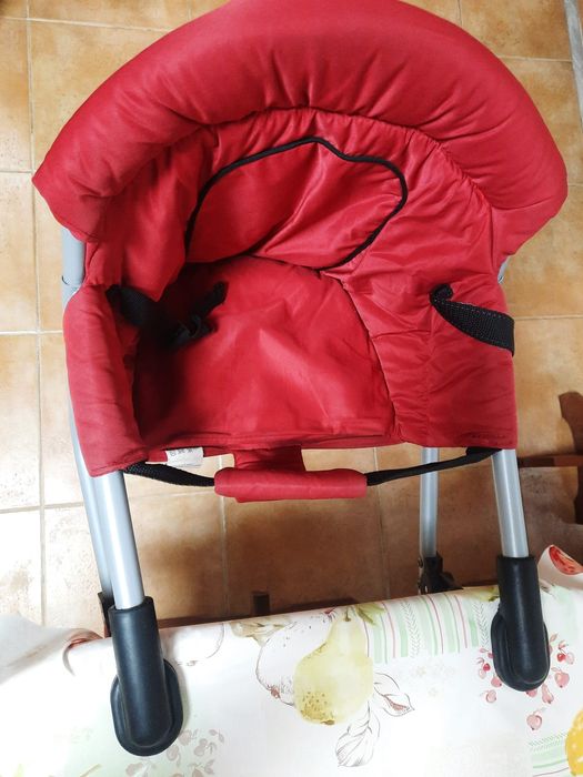 Cadeira de mesa para bebés