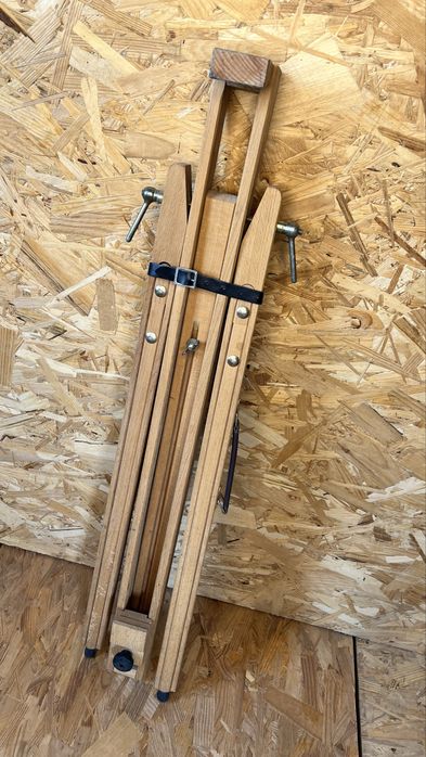 Мольберт тринога переносний