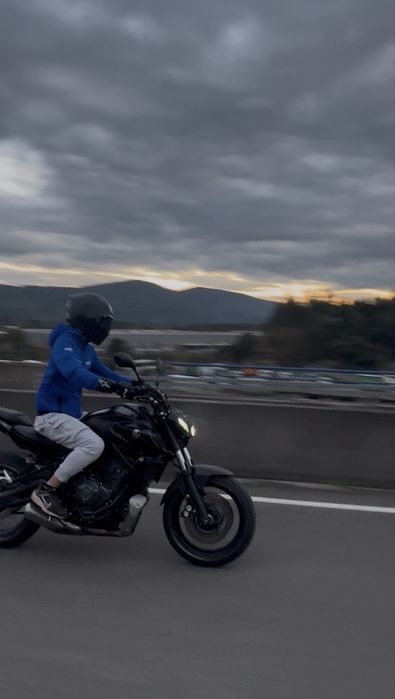 Yamaha MT-07 (35 kW) | 6.200 km |