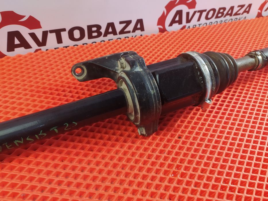 Піввісь права Toyota Avensis T25 2.0 D4D Полуось Тойота Авенсіс т25