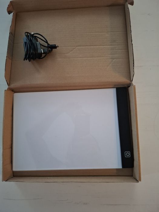 Podświetlany tablet graficzny LED