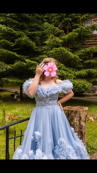 Продам випускну сукню