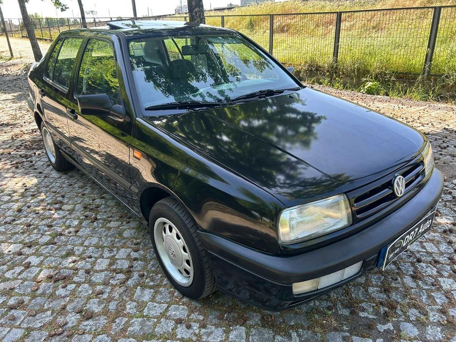 Volkswagen Vento 1.6i GL * 70 mil kms
