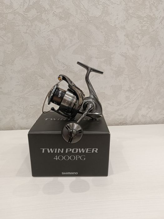 Shimano 24 Twin power 4000PG