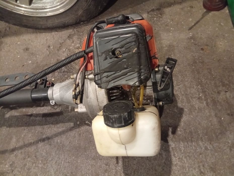 Kosa spalinowa Kraft Dele fy-bc415a