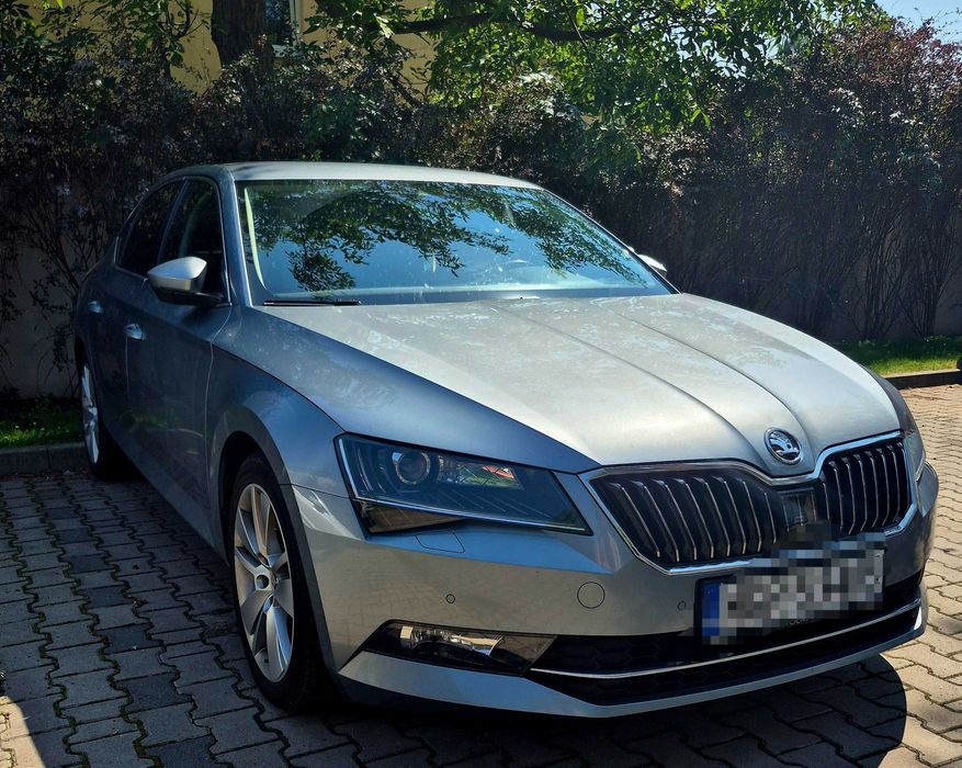 SKODA Superb 2.0 TSI