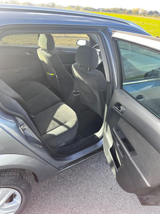 Opel Astra H Kombi 2004