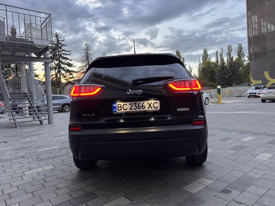 Jeep Cherokee 2019 4*4