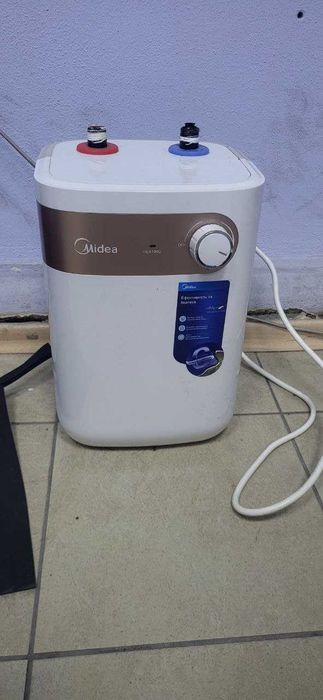 Бойлер Midea 5литров
