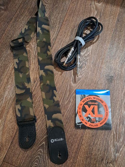 Ремінь Dimarzio Camo + струни + кабель Ibanez