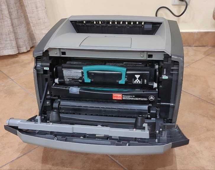 Принтер Lexmark e250d + додатковий картридж