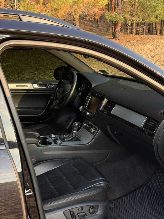 Продам Volkswagen Touareg 2013