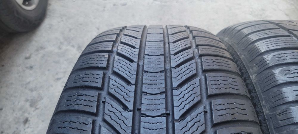 235 / 60 R  18   Continental/  Komplet / Zima