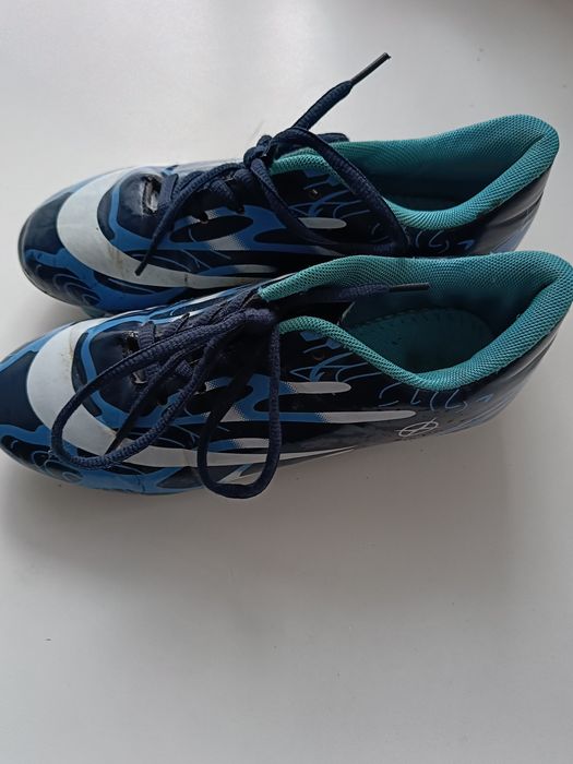 Buty chłopięce  korki r.35