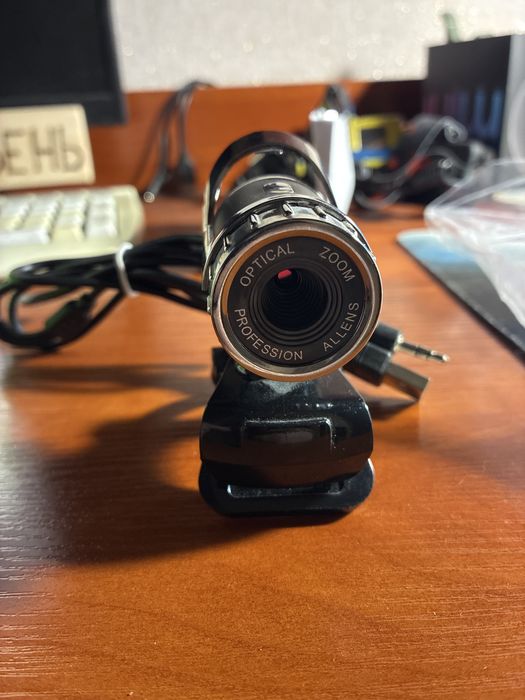Продам веб-камеру