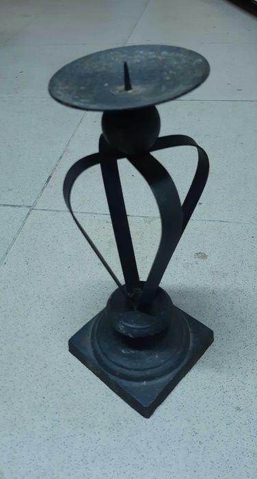 Bonito Castiçal em Ferro