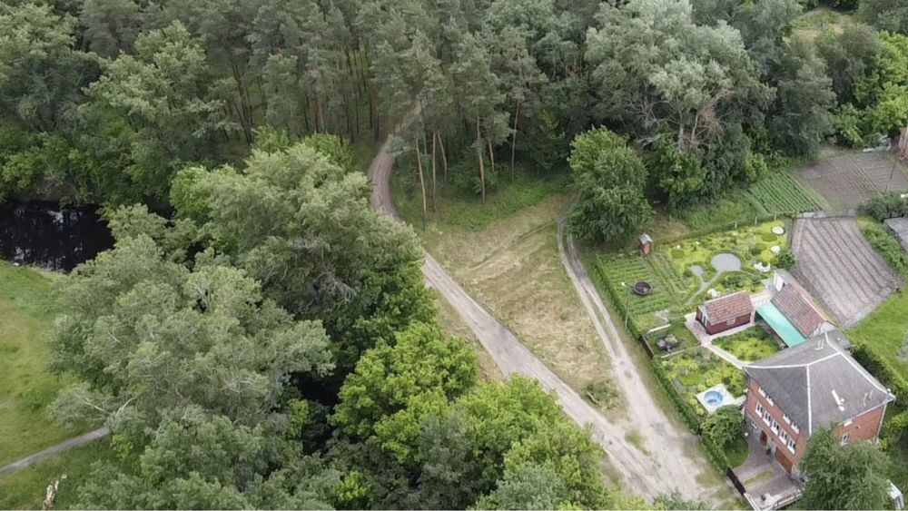 Будинок подобово для зустрічей, свят, вечірок.