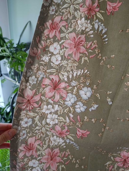 Zasłona Boho kwiaty beżowa pudrowa okno rustykalna