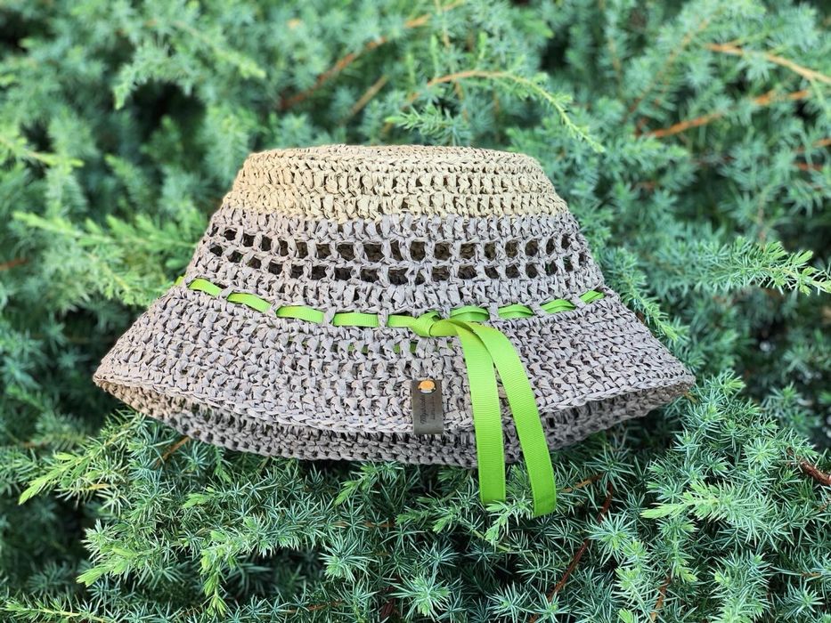Капелюшки, панамки із рафіі, ручна робота